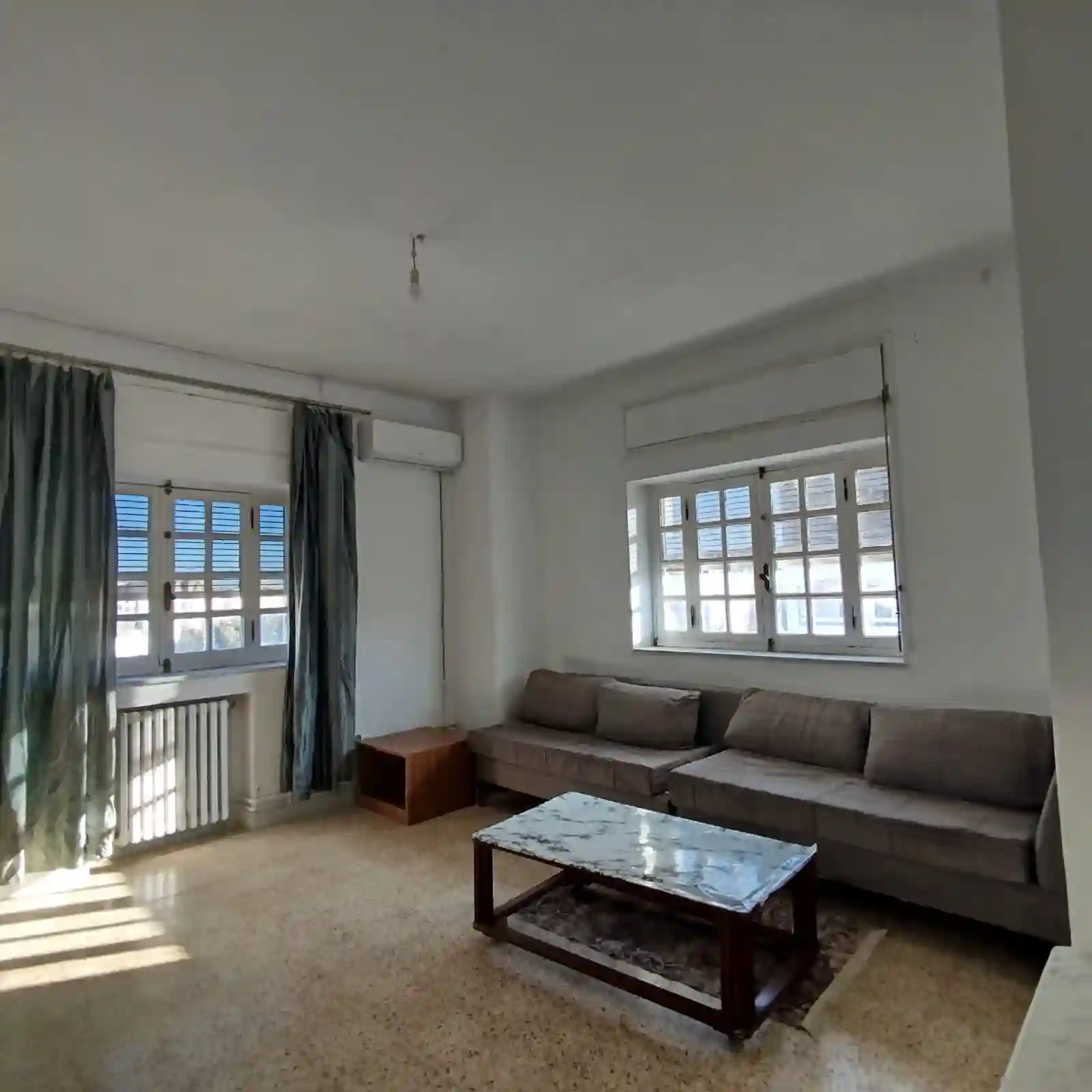 Etage de Villa Meublé à Menzah7 à El Menzah 7 - Vue 3