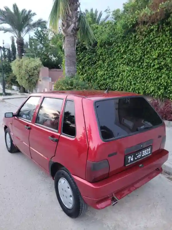 Fiat UNO Essence 1995 - Vue 2