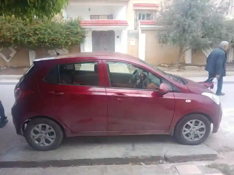 Hyundai I10 Essence 2014 - Vue 5