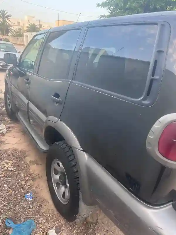 Nissan Autres Diesel 2004 - Vue 2