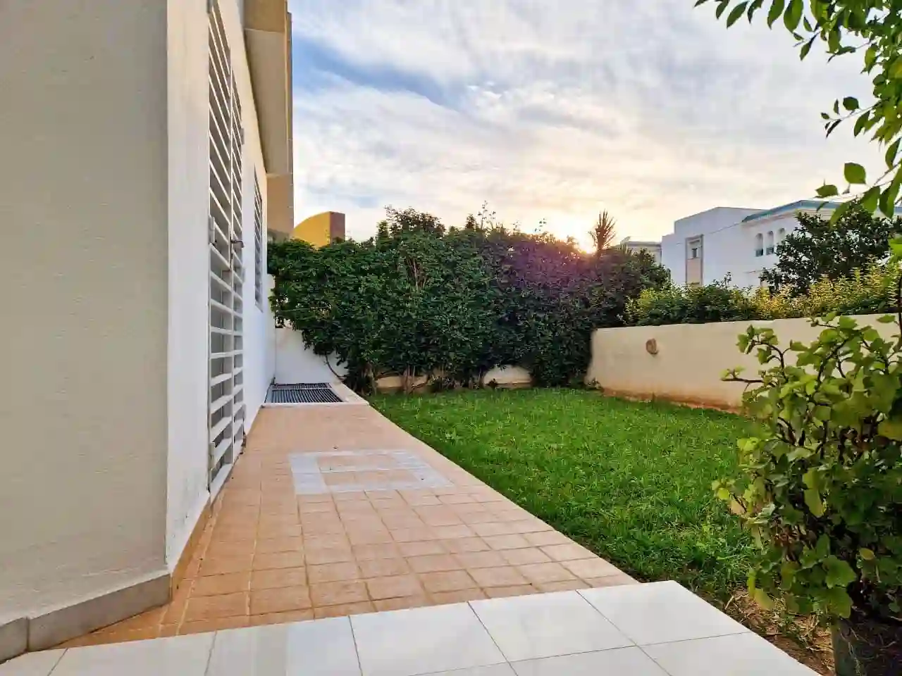 Ravissant Appartement s2 Meublé hs à Ennasr2 à Cite Ennasr