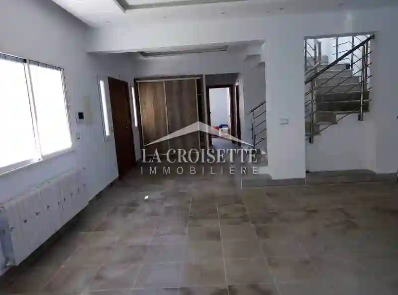 Villa s+4 à la Soukra Mvl0240