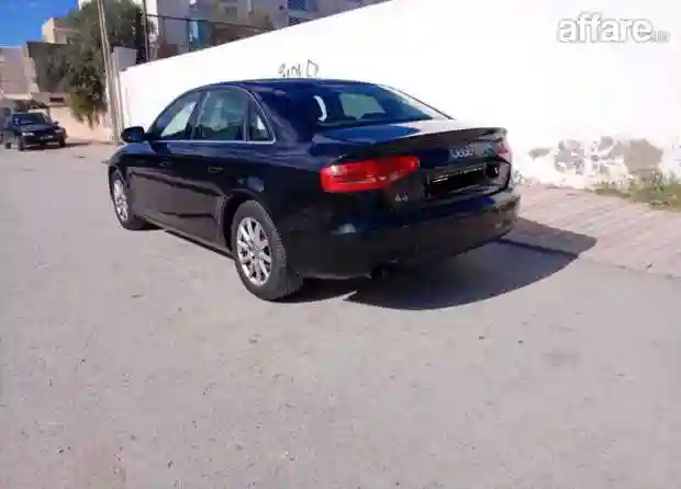 Audi A4 53532717 - Vue 2