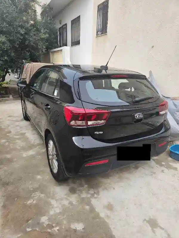 Kia RIO Essence 2020 - Vue 1