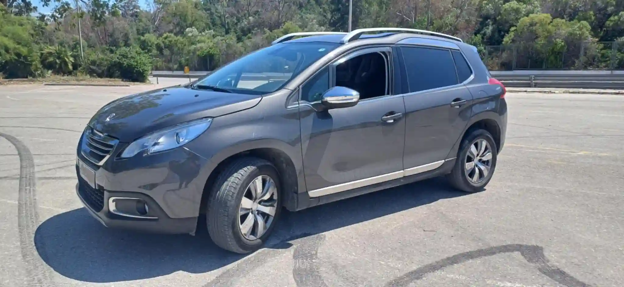 Peugeot 2008 Allure à Cite Jardins - Vue 1