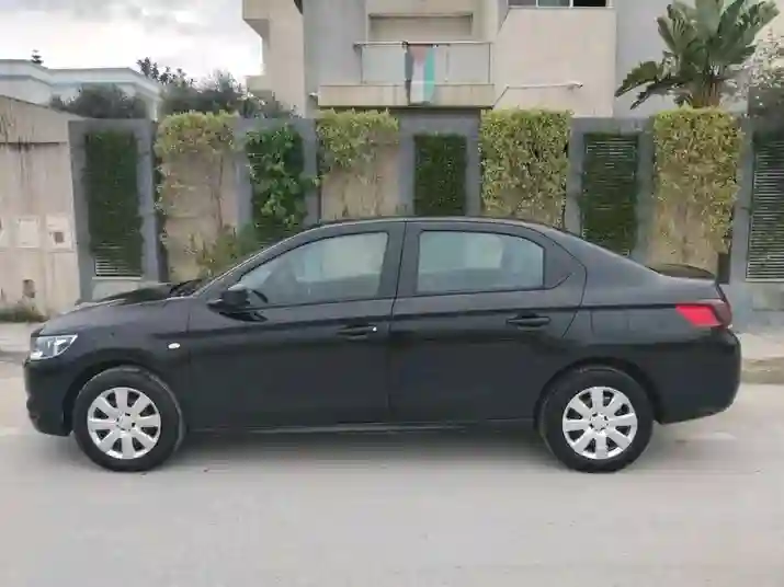 Peugeot 301 - Vue 1