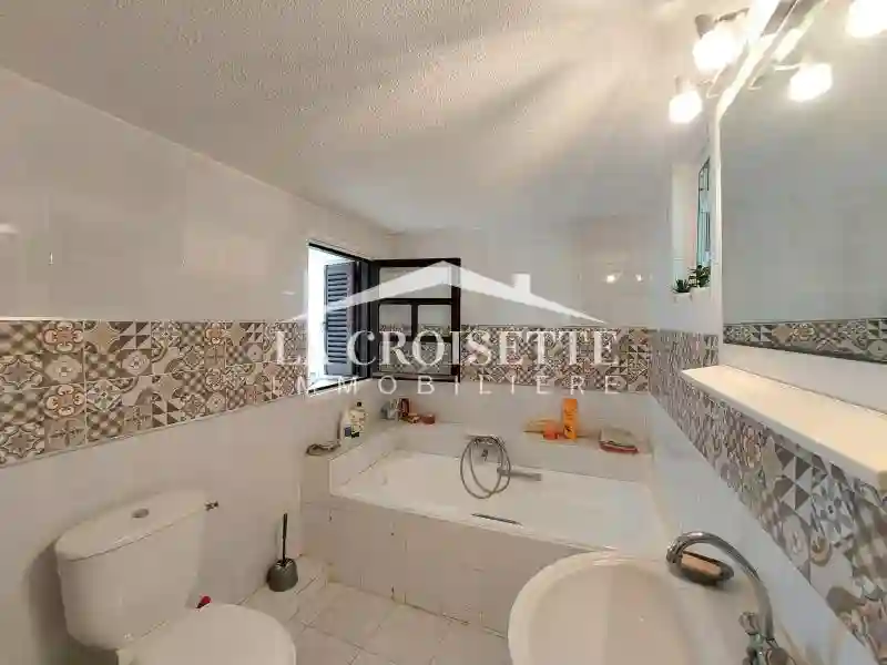 Rez-de-chaussée de Villa Meublé s+3 à Gammarth Supérieur Mrcl0055 - Vue 4