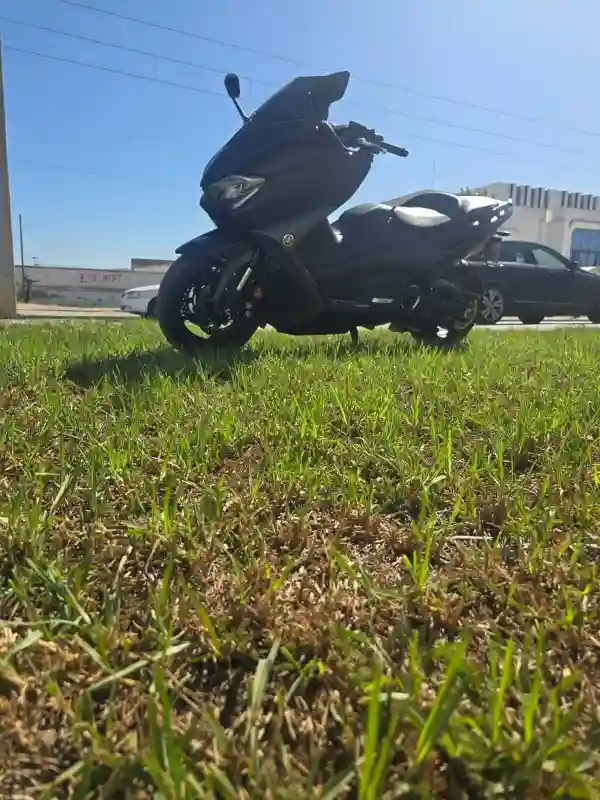 À Vendre Moto Yamaha Tmax 560 - Vue 2