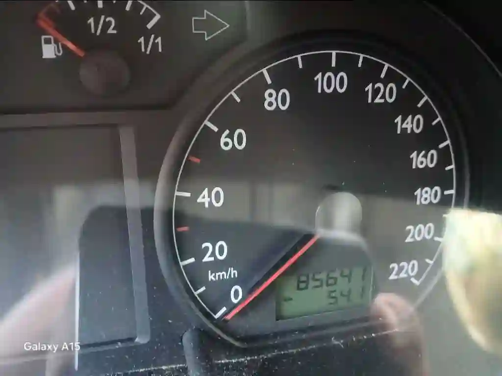 A Vendre Polo 5 en Très Bonne État Année 2003