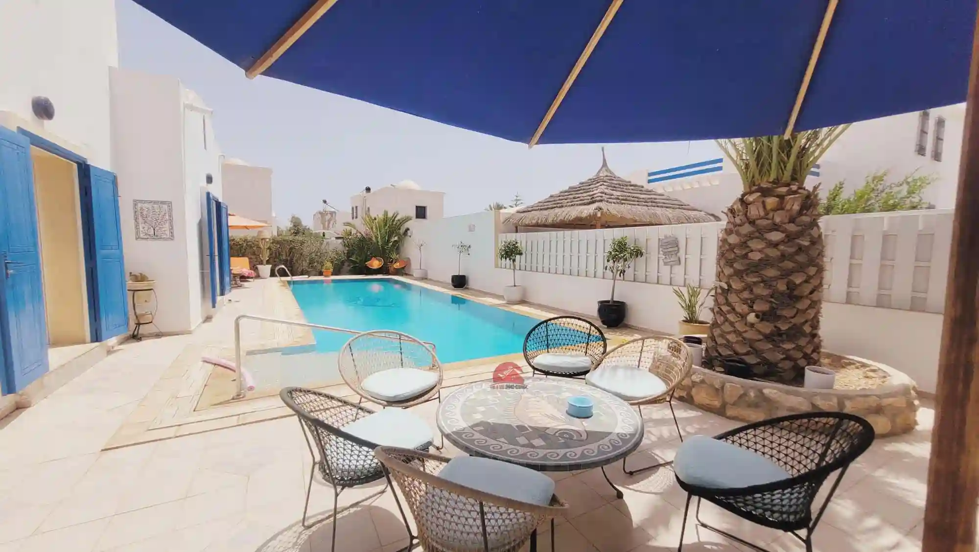 Belle Villa Avec Piscine Privée en Zone Touristique Djerba - Vue 2