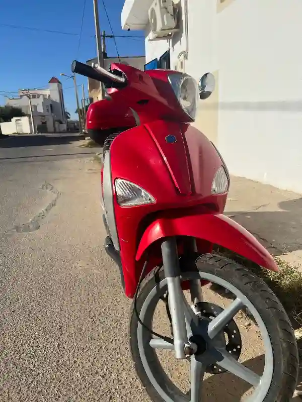 Piaagio Liberty 4t - Vue 2