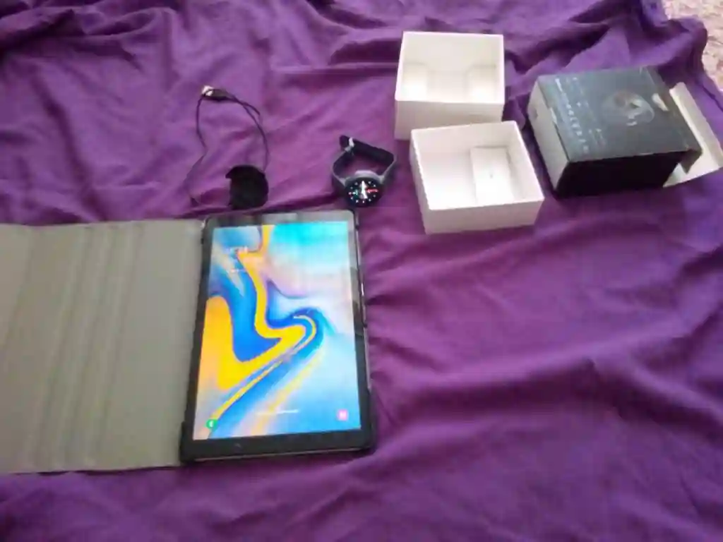 Tablette Samsung+smartwatch - Vue 2