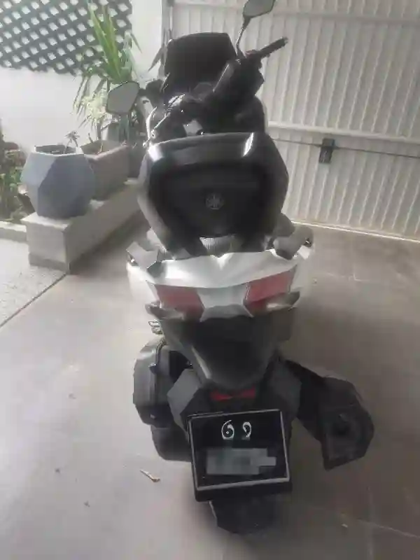 Mitt 125 gts Avec Carte Grise - Vue 3