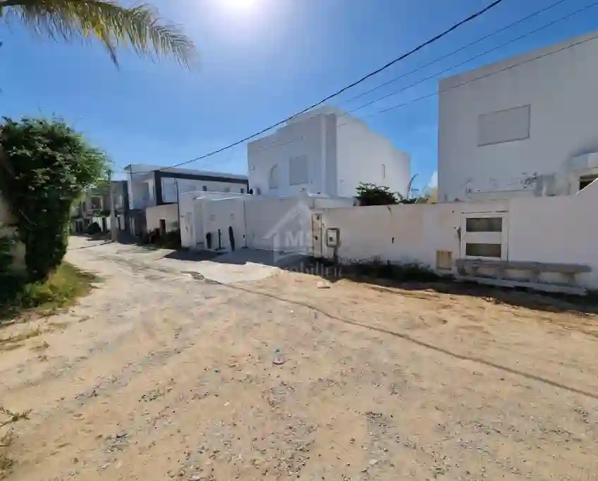Terrain Clôtué de 520 m² à Mrezga à Vendre 51355351