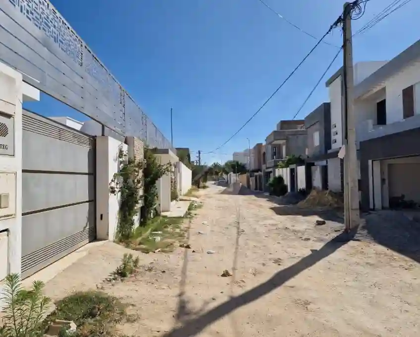 Terrain Clôtué de 520 m² à Mrezga à Vendre 51355351 - Vue 1