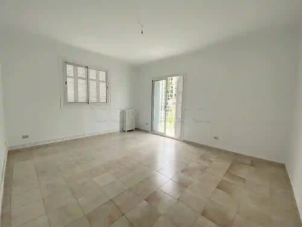 Une Villa Indépendante S+5 à Carthage Dermech
