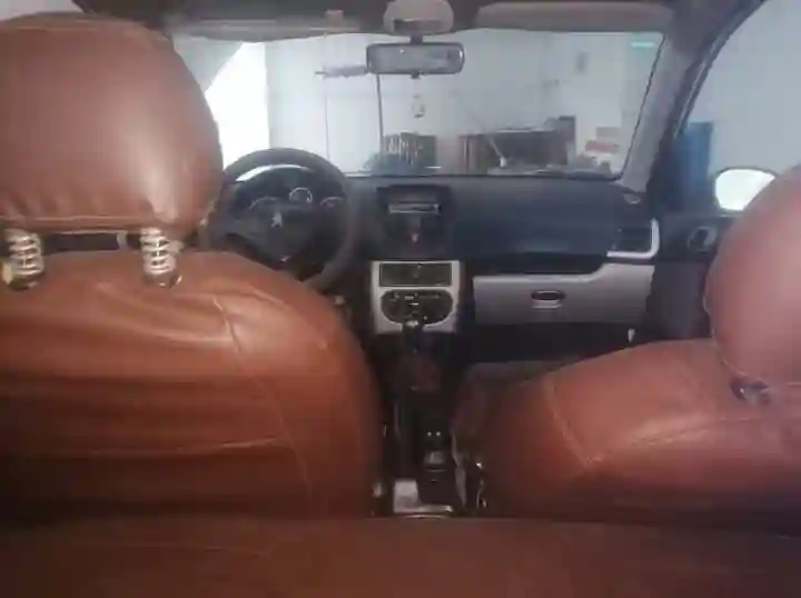 206+ Mazout ex Taxi en Bonne État - Vue 1