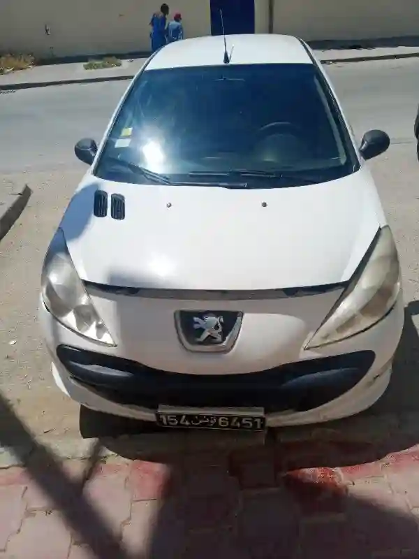 206+ Mazout ex Taxi en Bonne État - Vue 7