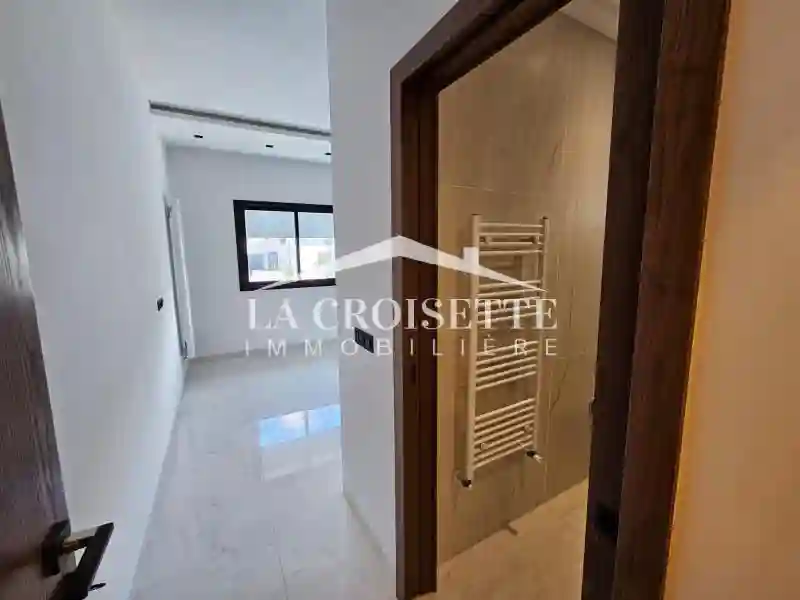 Triplex s+3 Avec Piscine aux Jardins de Carthage Mtrv0060 - Vue 1