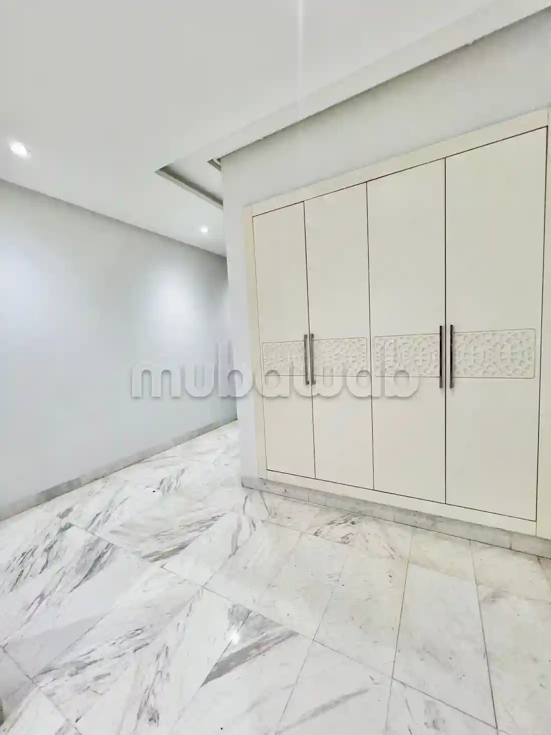 À Louer Étage de Villa S4 Meublé à Mutuelle Ville - Vue 2