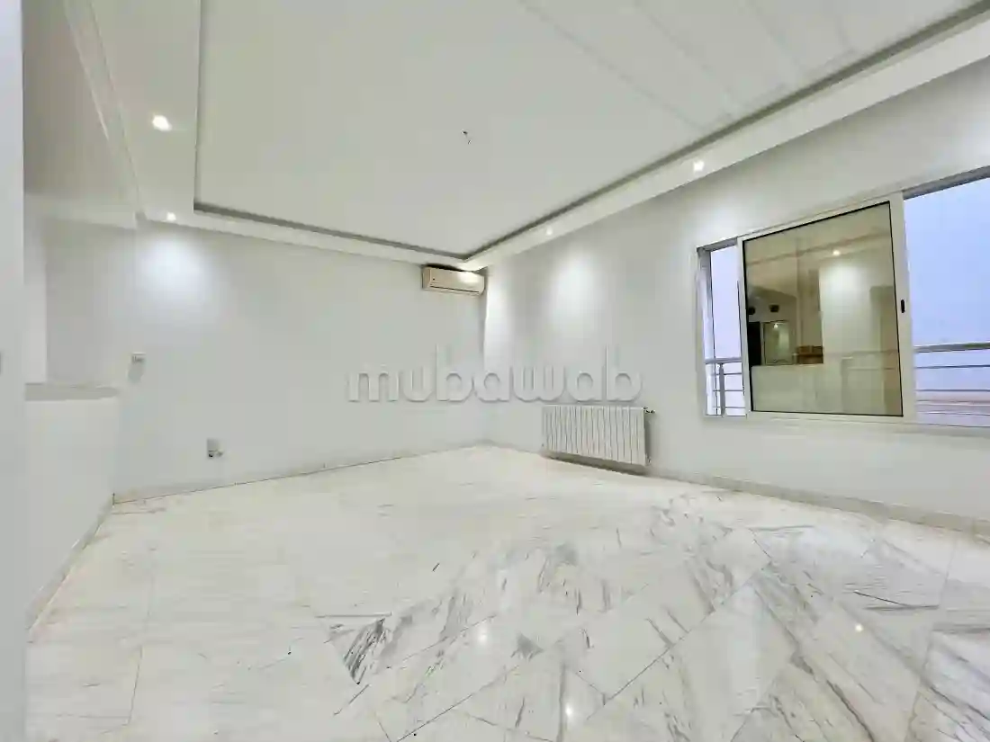 À Louer Étage de Villa S4 Meublé à Mutuelle Ville - Vue 3