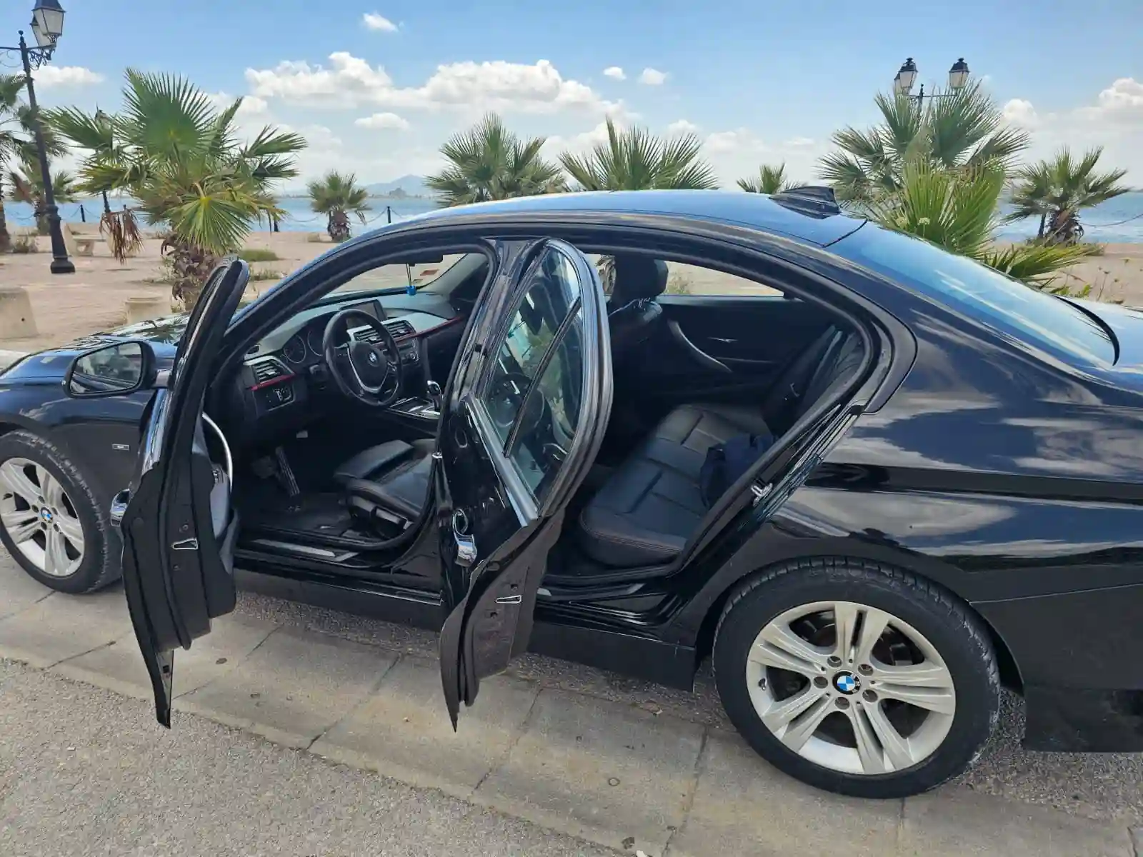 Bmw f30 316i à Cite El Khalil - Vue 1