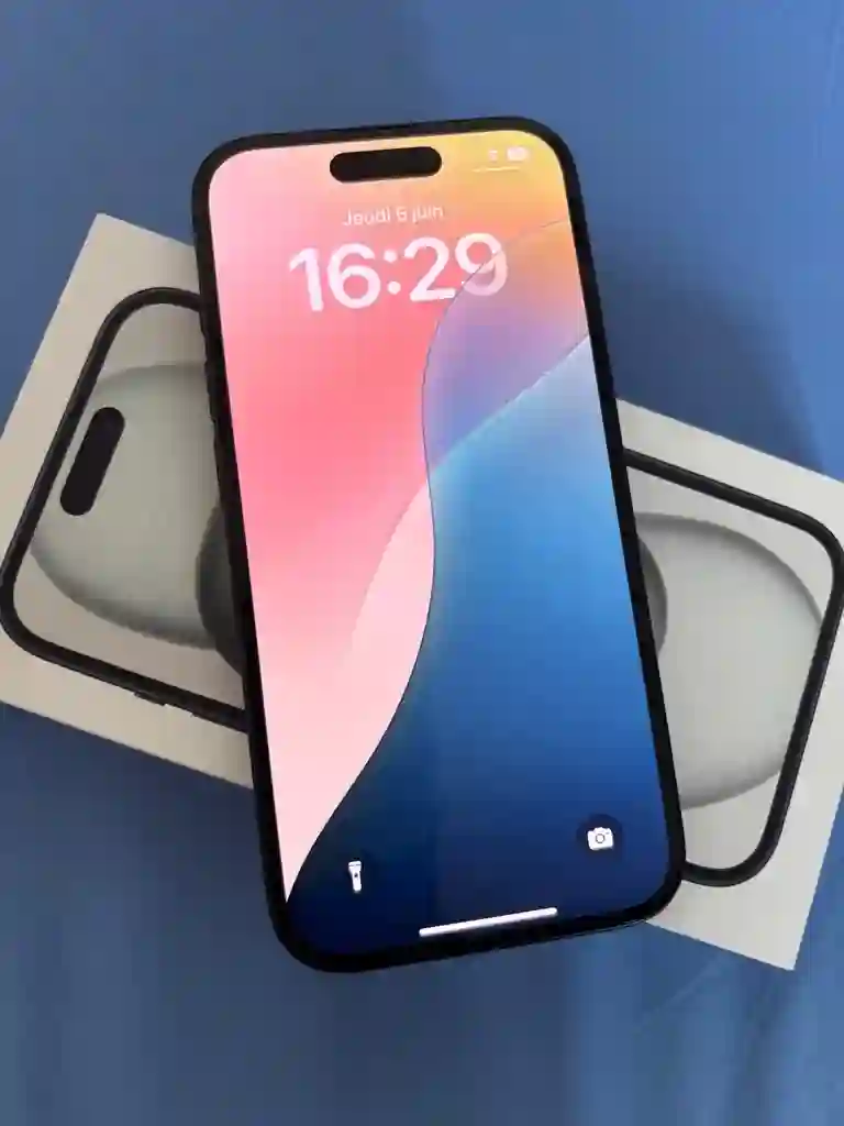 Iphone 15 Acheté en Novembre 2024 Excellent État