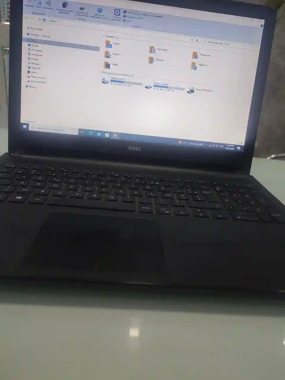 Pc Portable à Bou Mhel El Bassatine - Vue 1