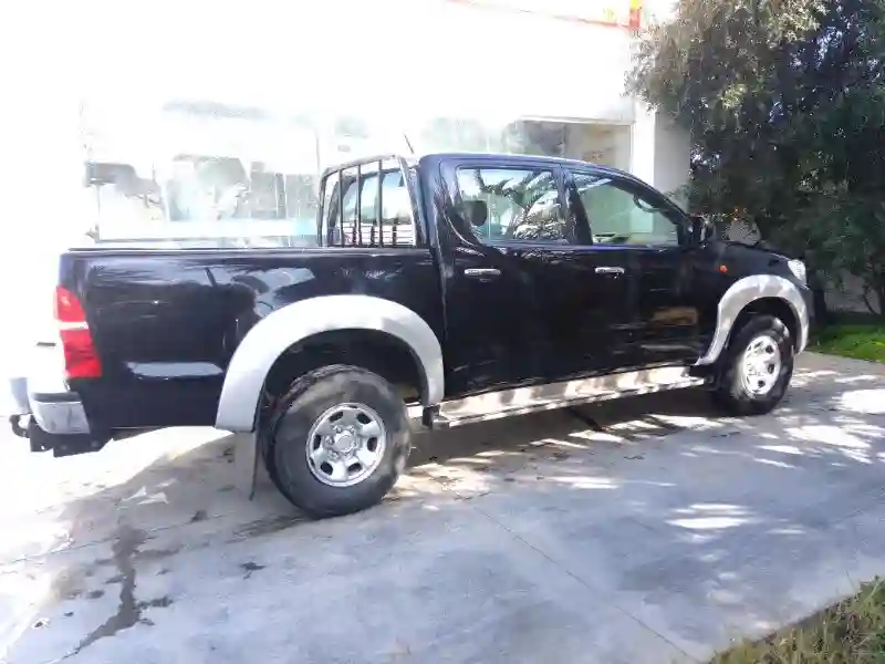 Vendre Toyota Hilux 4x4 Double Cabine - Vue 4