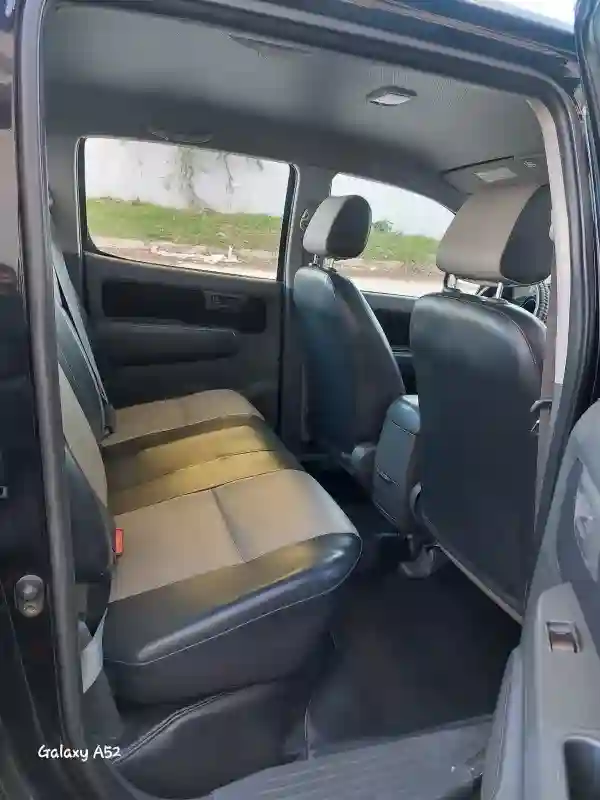 Vendre Toyota Hilux 4x4 Double Cabine - Vue 6