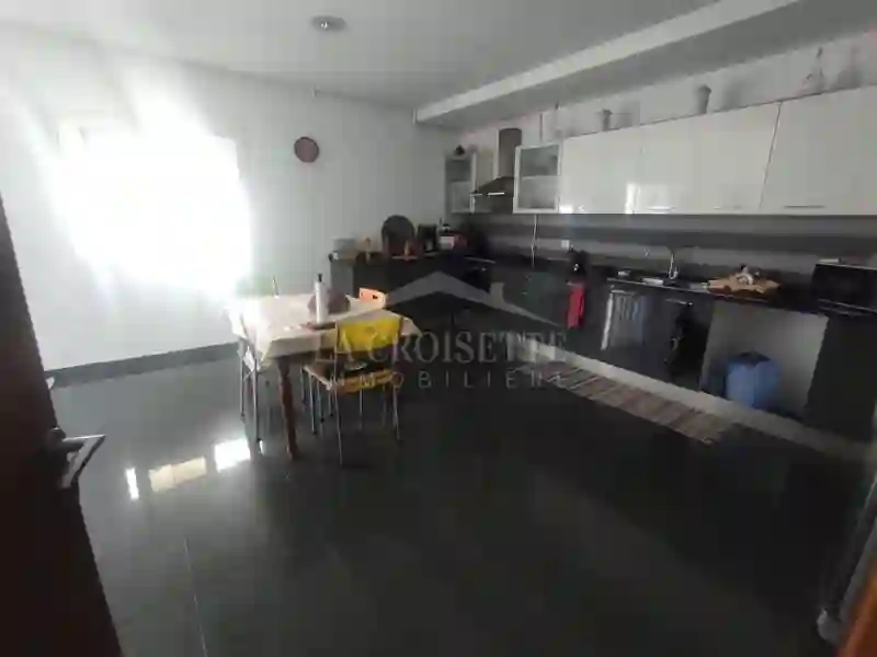 Appartement s+2 aux Jardins de Carthage Mal2497