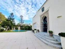 Magnifique Villa s4 vue mer à la Marsa Corniche