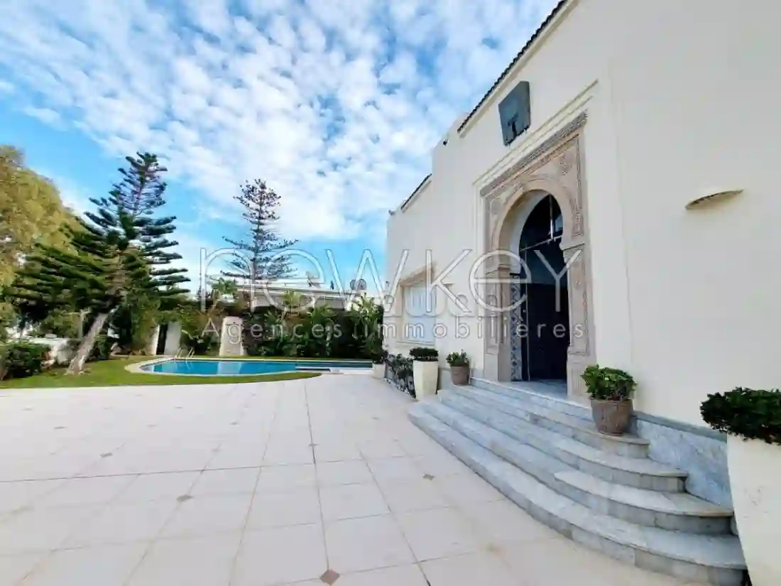 Magnifique Villa s4 vue mer à la Marsa Corniche