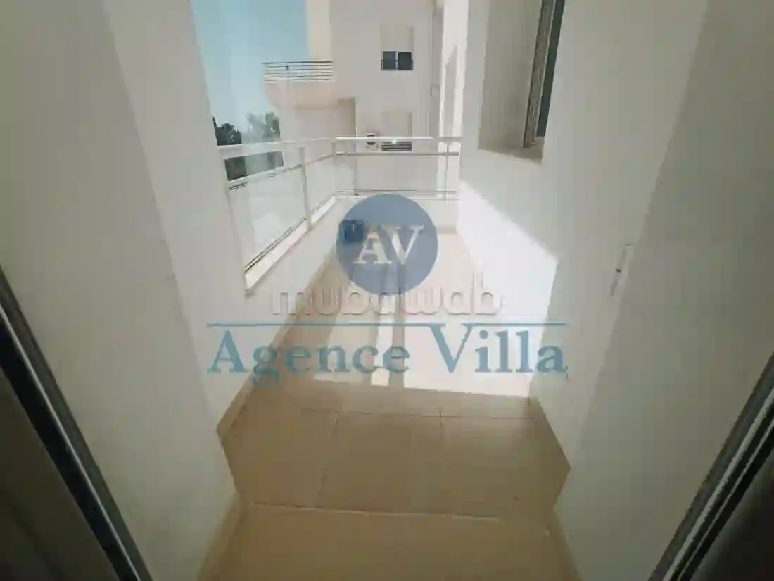 Un Appartement s3 à la Soukra