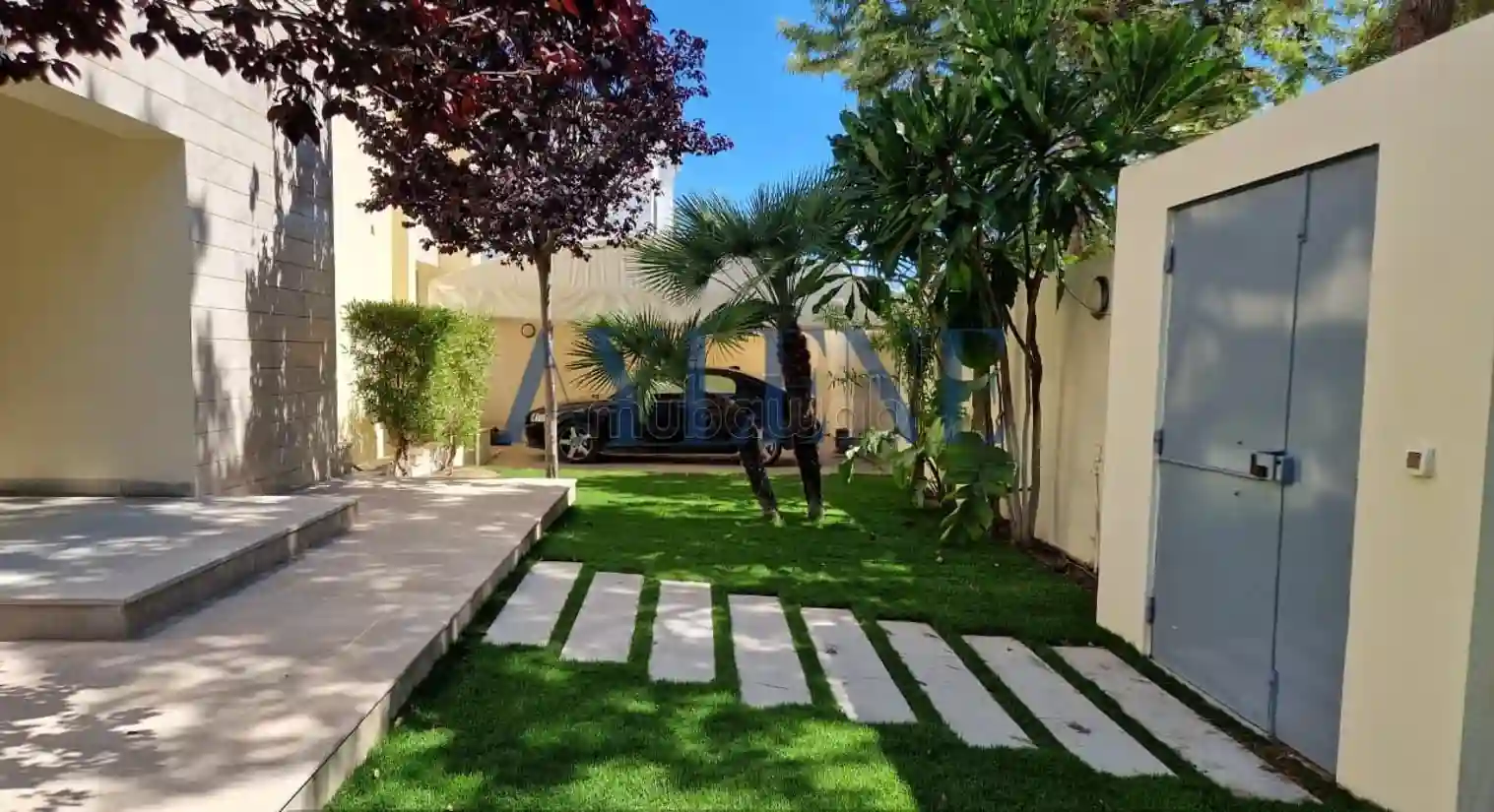 Villa à Louer aux Jardins de Carthage Avec Piscine - Vue 3