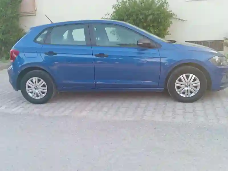 Volkswagen Polo Essence 2021