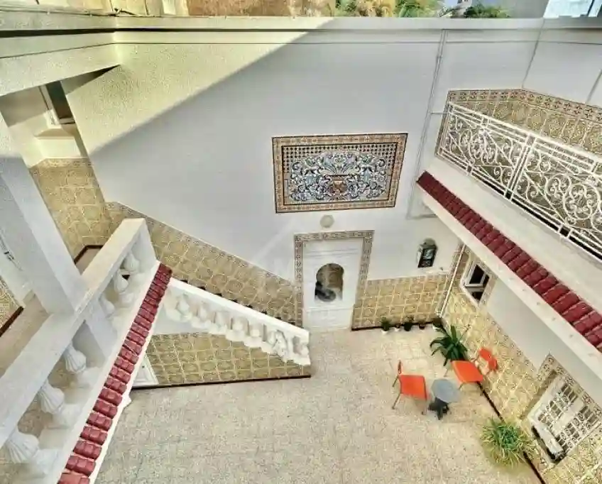 Maison Arabesque s+4 à Vendre à Béni Khiar 51355351 - Vue 1