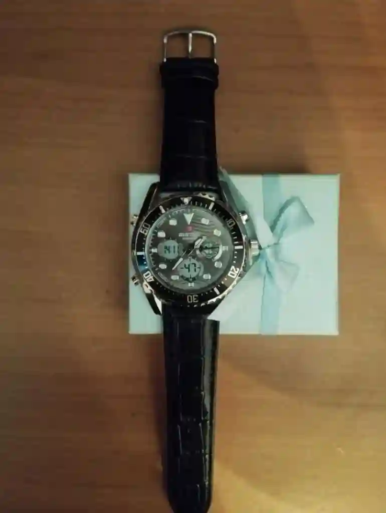Montre Analogique Numérique - Vue 1