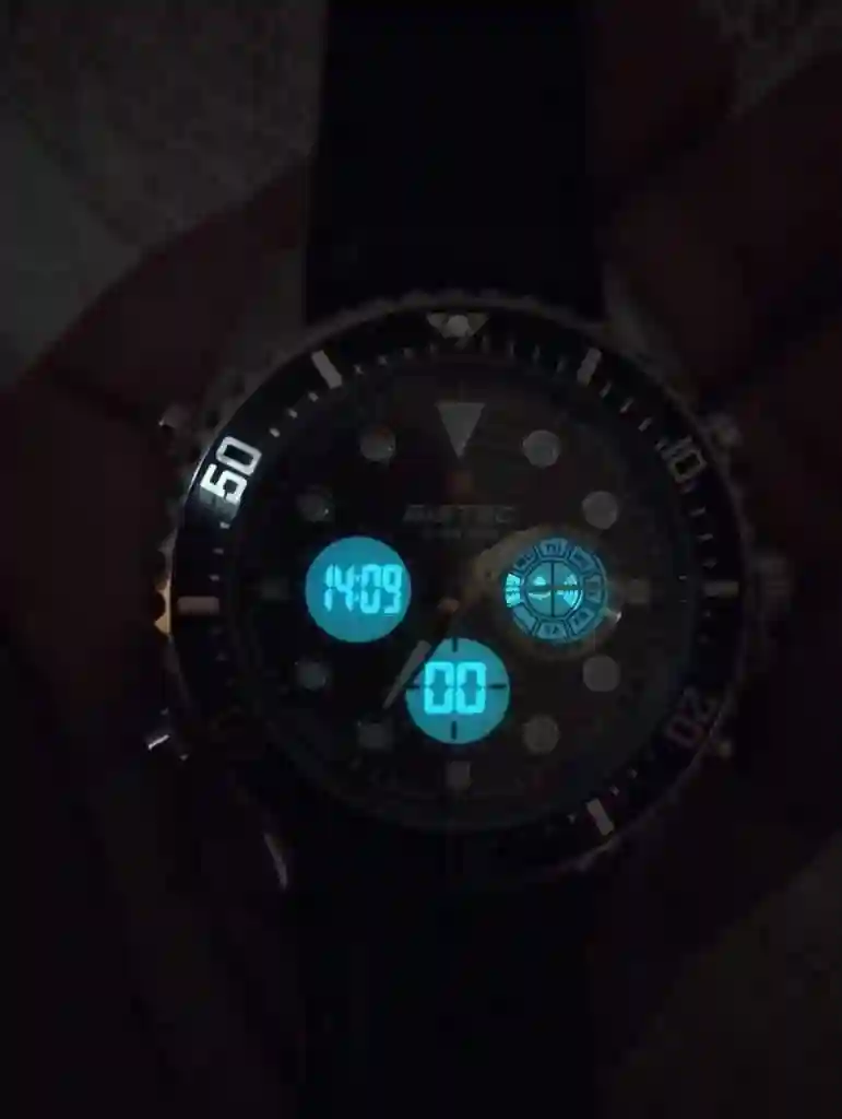 Montre Analogique Numérique - Vue 3