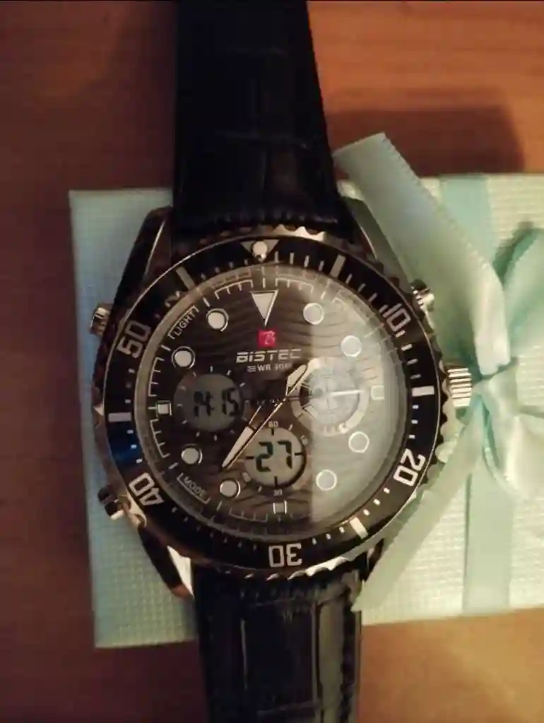 Montre Analogique Numérique - Vue 6