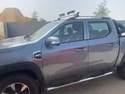 Peugeot Landtrek 4 x 4 à Midoun