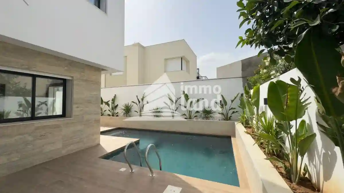 Villa Jumelée Avec Piscine à la Soukra à La Soukra - Vue 1
