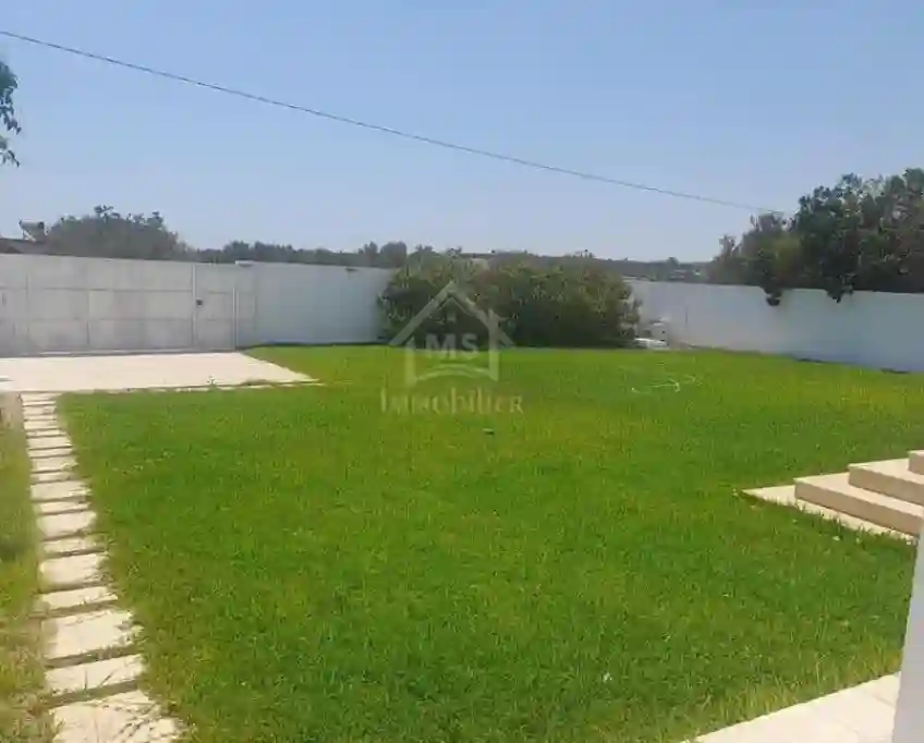 Belle Villa Toute Neuve Avec un Grand Jardin à Vendre 51355351 - Vue 9