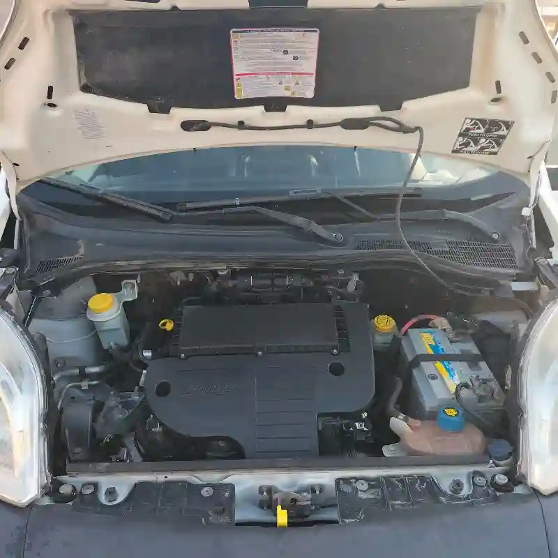 Fiat Fiorino Diesel 2017 - Vue 2