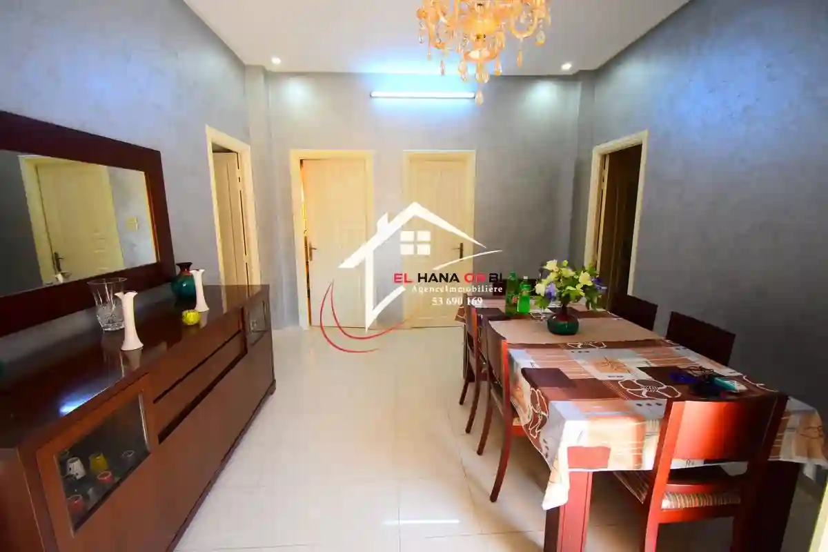 À Vendre Villa sur Deux Étages À Ksar Hlel - Vue 1