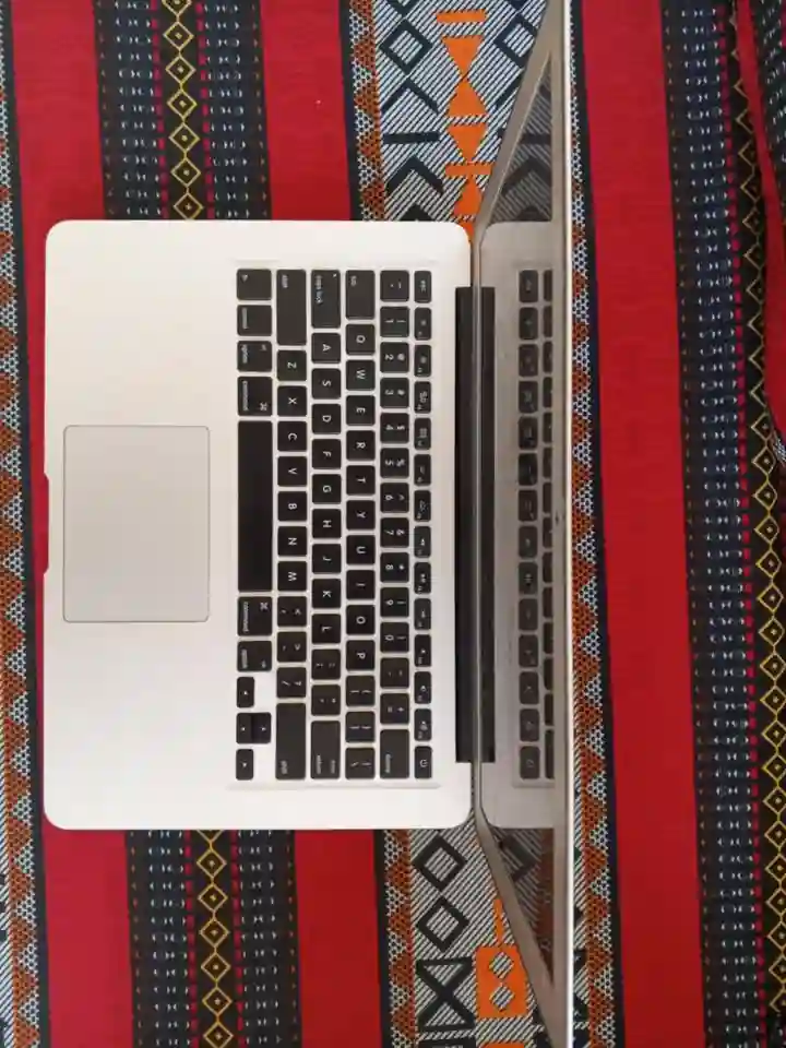 Macbook air à Sned - Vue 1