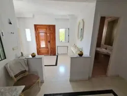 Etage de Villa s Plus 3 a el Manzah 8 Wb1965 à El Menzah 8