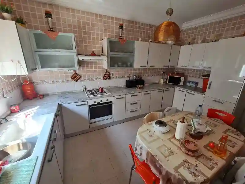 Etage de Villa s Plus 3 a el Manzah 8 Wb1965 à El Menzah 8 - Vue 3