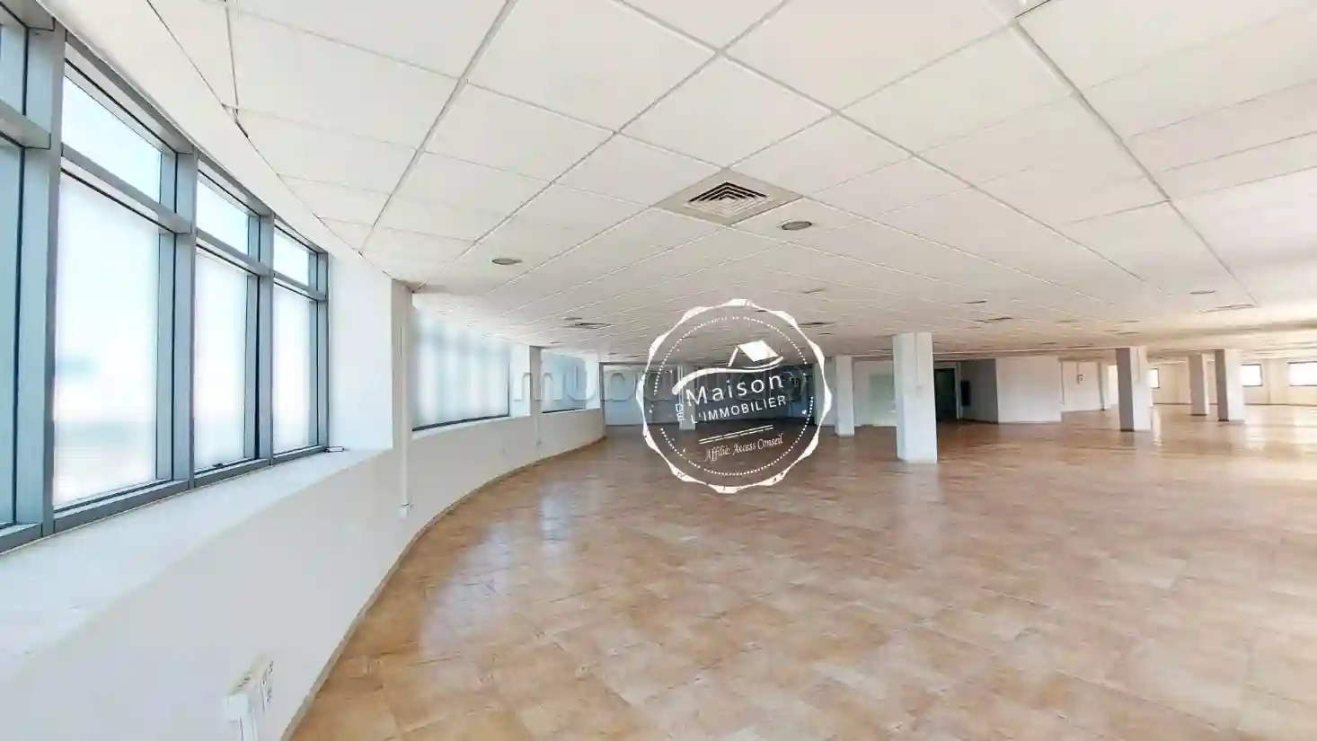 À Louer un Open Space de 650 m² à Charguia 2 - Vue 2