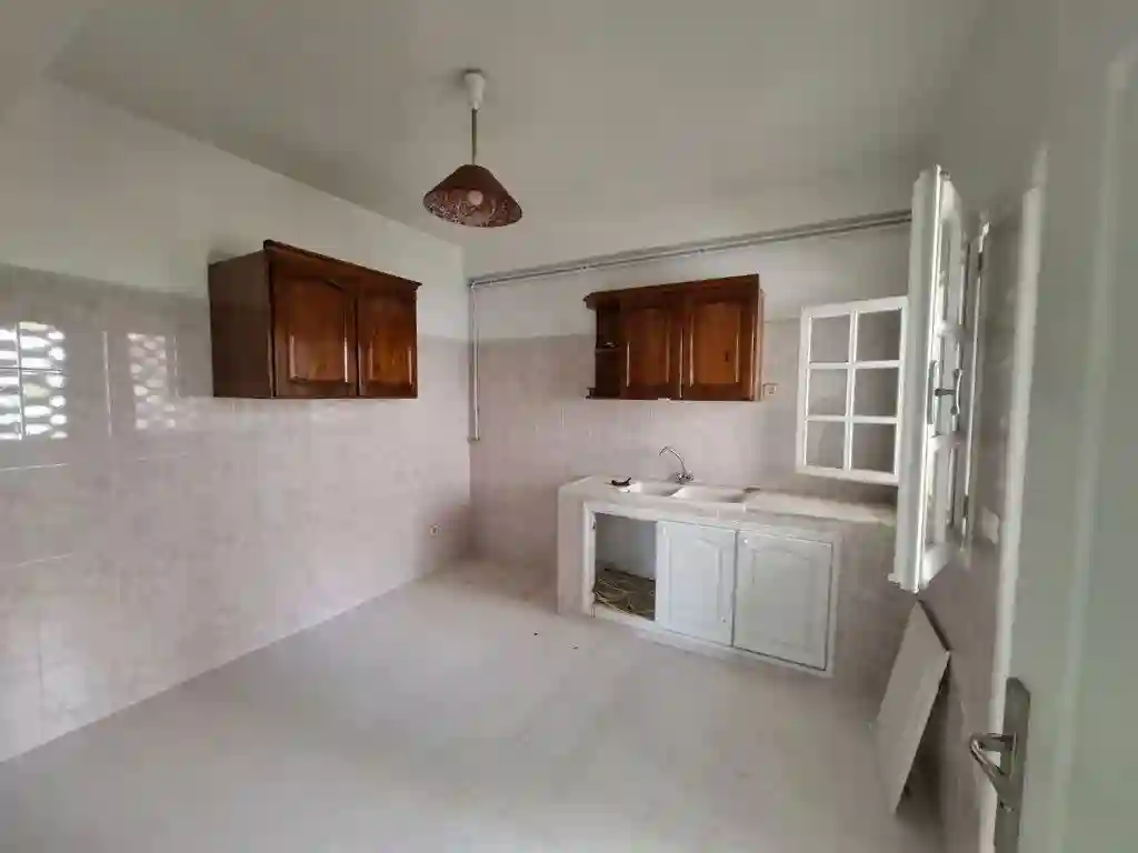 À Vendre à Mourouj 4 bel Appartement s+2 de 82 m² Dans une Rési - Vue 1